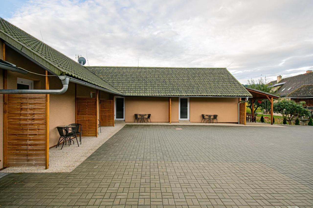 Apartmany Dolosin Velké Losiny Exteriör bild
