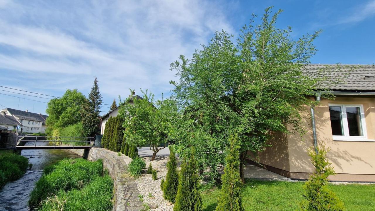 Apartmany Dolosin Velké Losiny Exteriör bild